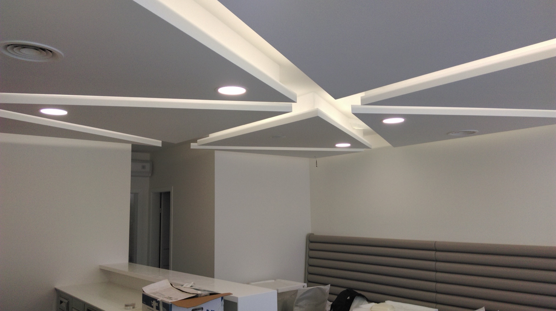 Knauf strop